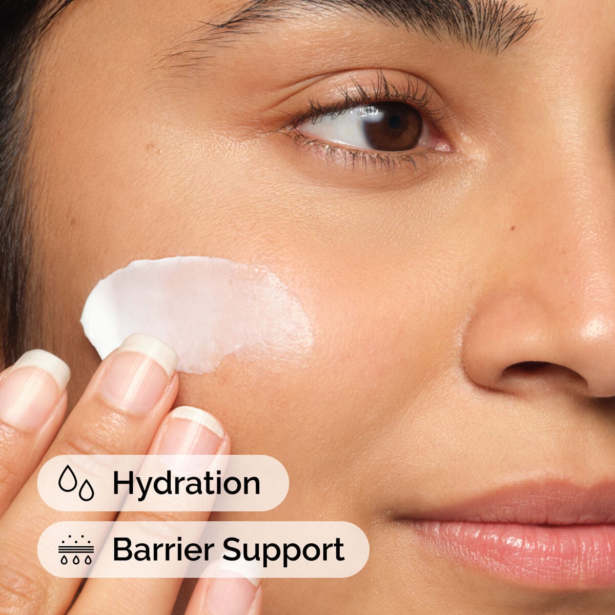 natural-moisturizing-factors-ha-u3 ord-natural-moisturizing-factors-ha-model-application-with-benefits.jpg